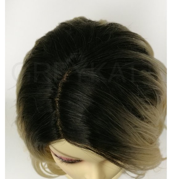 Blonde w/ dark roots Wavy Lob Wig main image 5